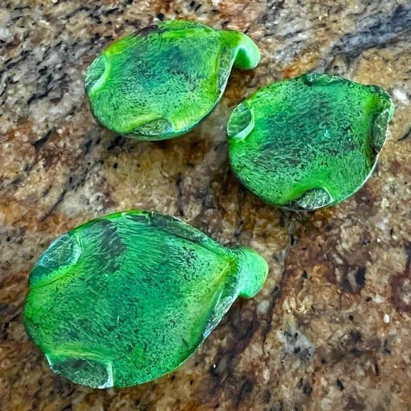 Soapstone Turtles Set of Three(3) Hand carved and painted whimsical pieces 3”x2” - Picture 2 of 6